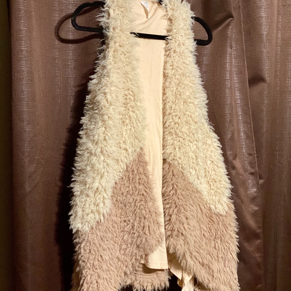 Design Recipe Two-Toned Faux Fur Vest